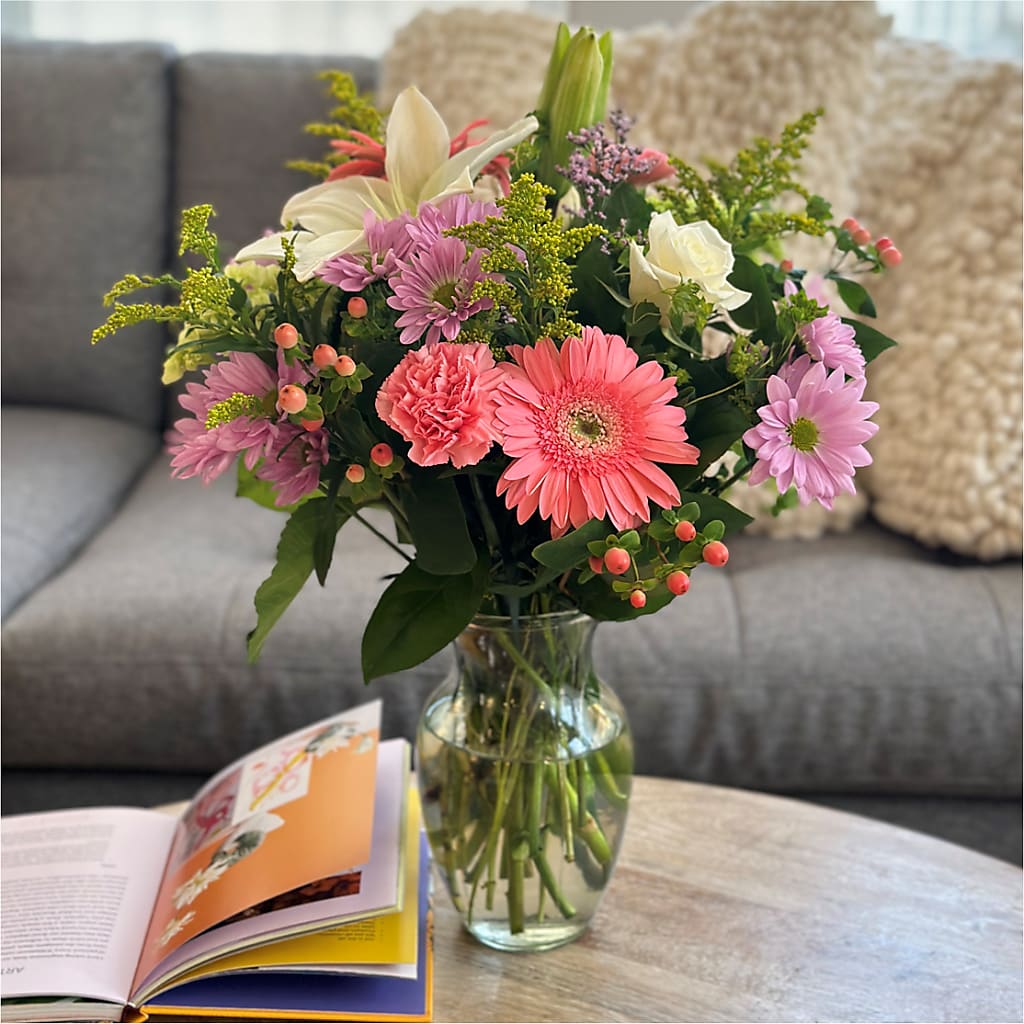 Pastel Tradition - A Florist Original –  Special Occasion By Ora, Independence LA