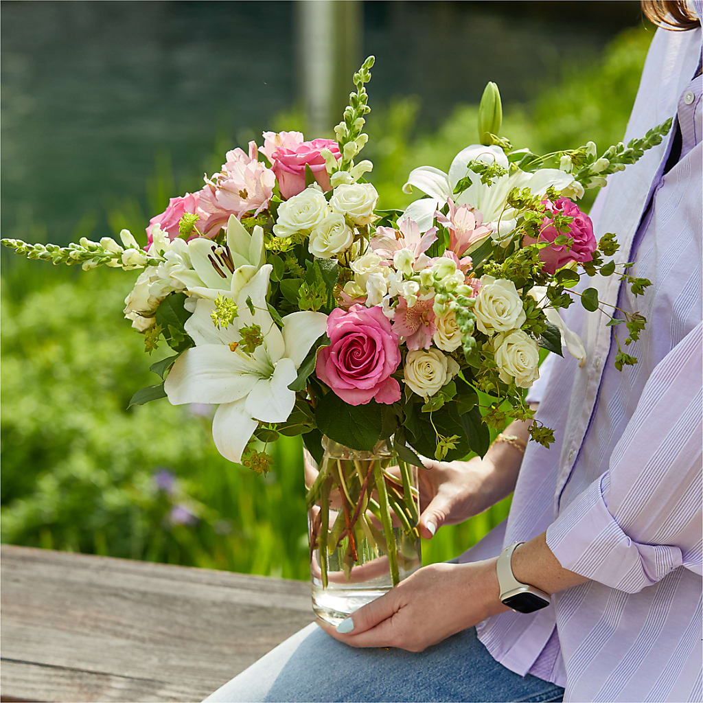 Fondly Bouquet –  Special Occasion By Ora, Independence LA